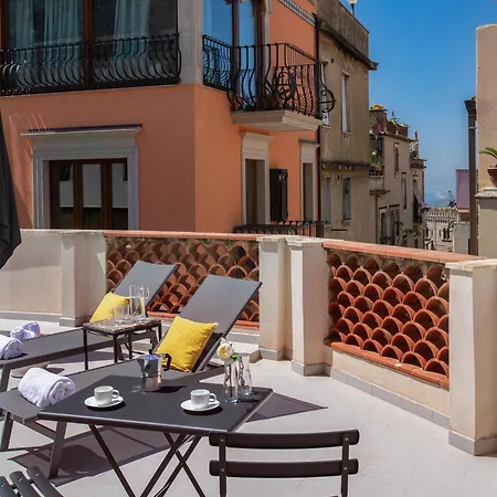 Maia Flora Apartman *