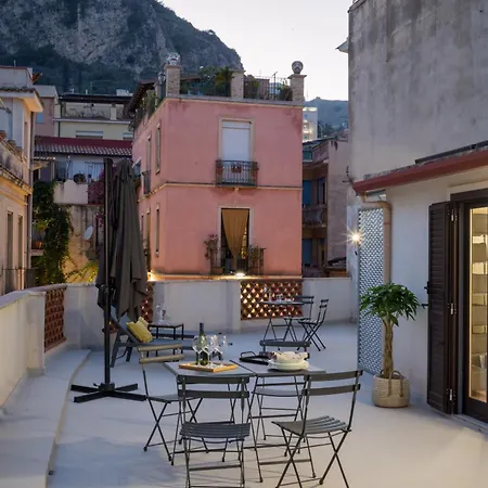 Maia Flora Appartement Taormina